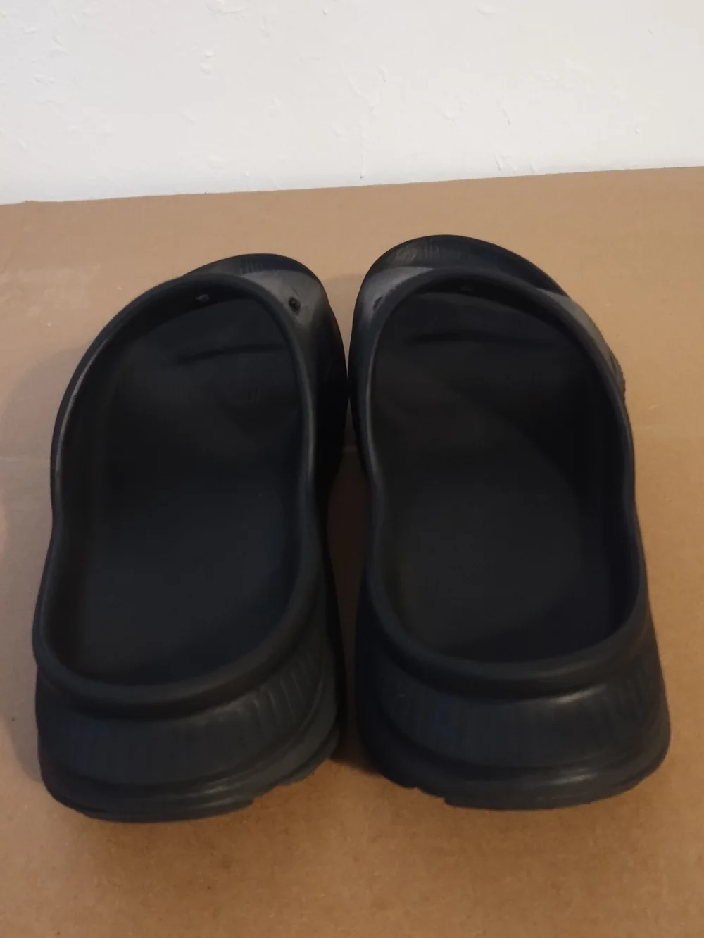 HOKA One One Ora Recovery Slide and Womens Slippers Black unisex very good